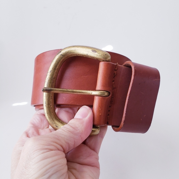 Vintage Liz Claiborne Tan Leather Belt main image 10